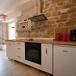 George Apartment